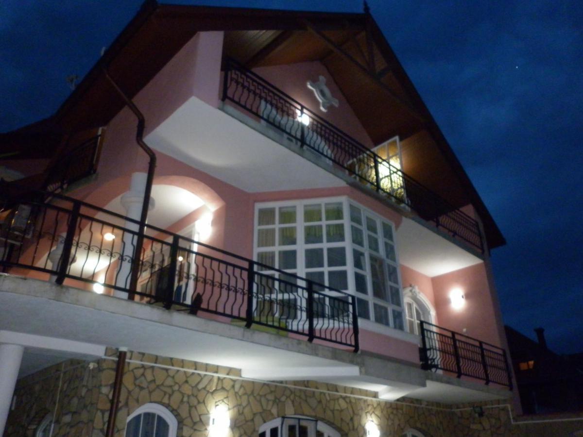 Manor Villa Hévíz Exterior foto