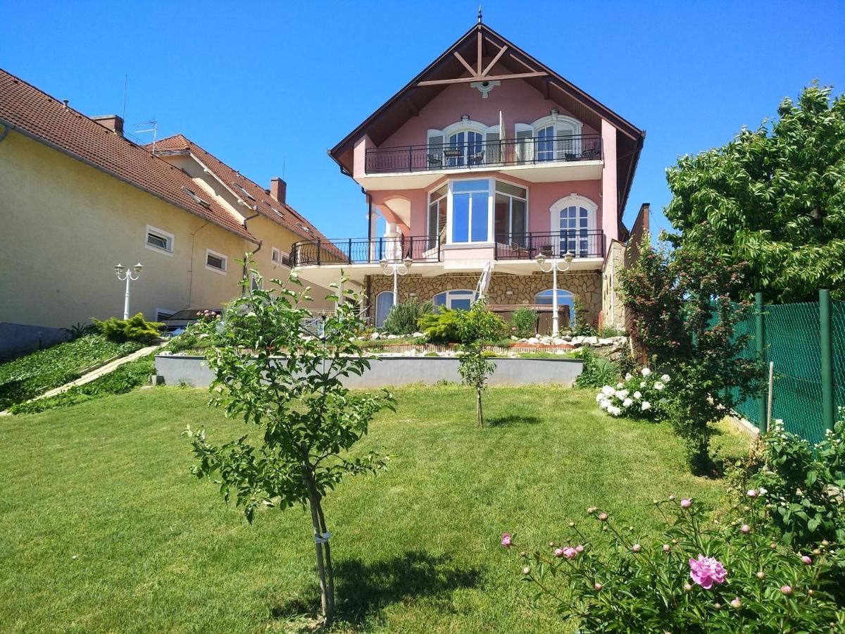 Manor Villa Hévíz Exterior foto