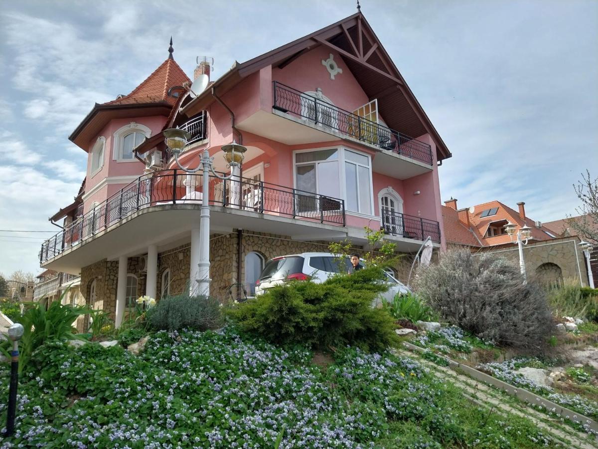Manor Villa Hévíz Exterior foto